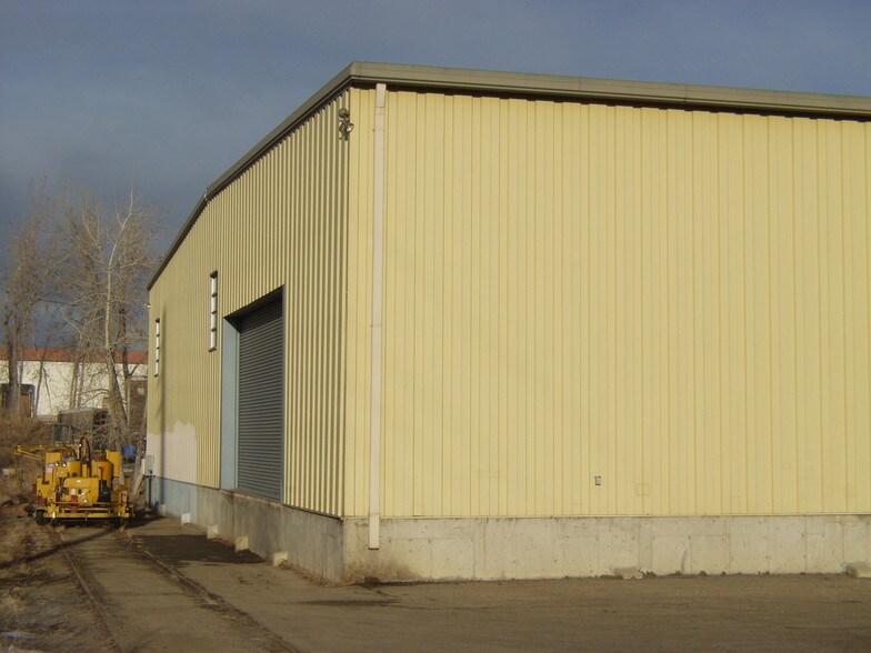 More Photos Of 2350 W Midway Blvd, Broomfield Industrial For Sale