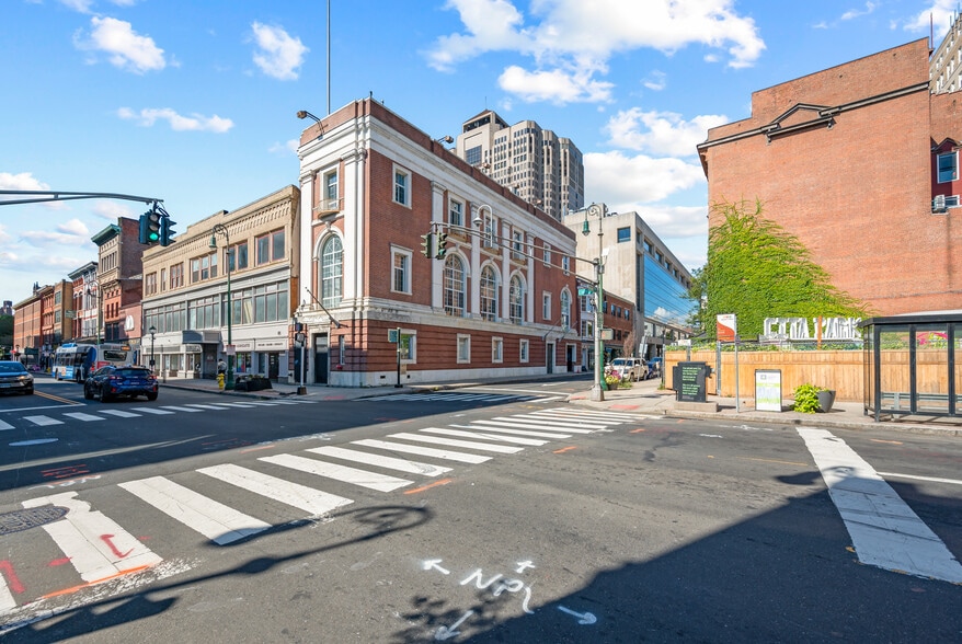 More Photos Of 809 Chapel St, New Haven Office Residential For Sale