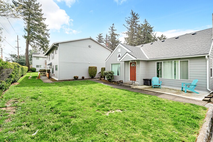 More Photos Of 16300-16400 E Burnside St, Gresham Apartments For Sale