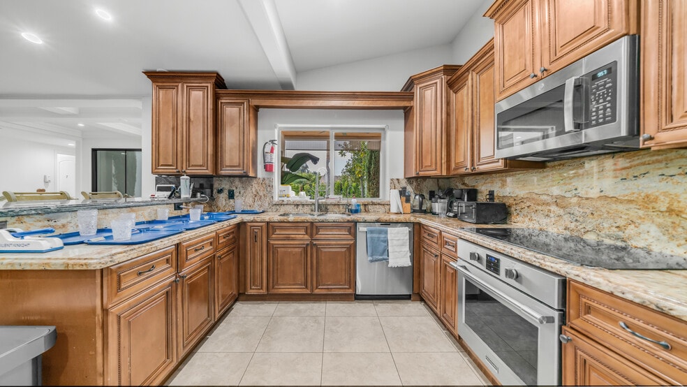 More Photos Of Cactus Rd & 101 Fwy, Scottsdale Continuing Care Retirement Community For Sale