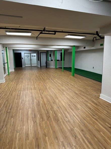 More Photos Of 134 Garth Rd, Scarsdale Storefront For Lease