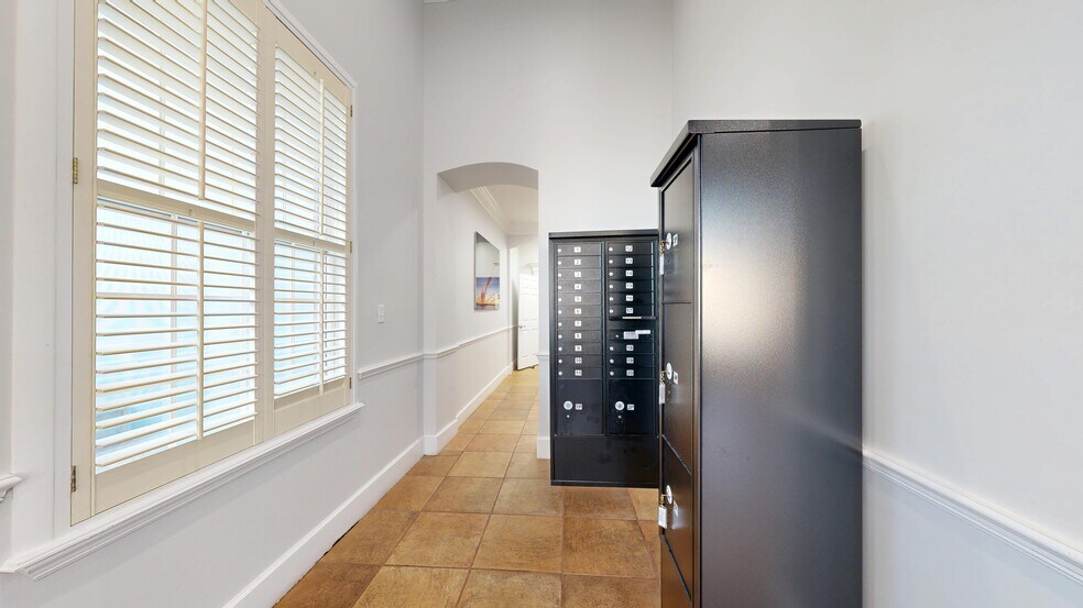 More Photos Of 99 6th St SW, Winter Haven Office For Lease