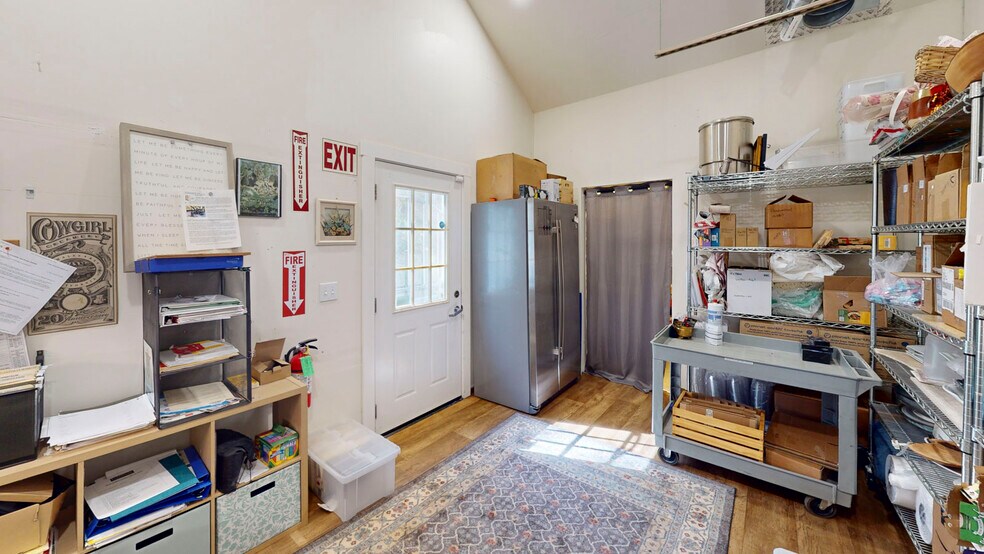 More Photos Of 380 Bohemian Hwy, Sebastopol Storefront Retail Residential For Sale