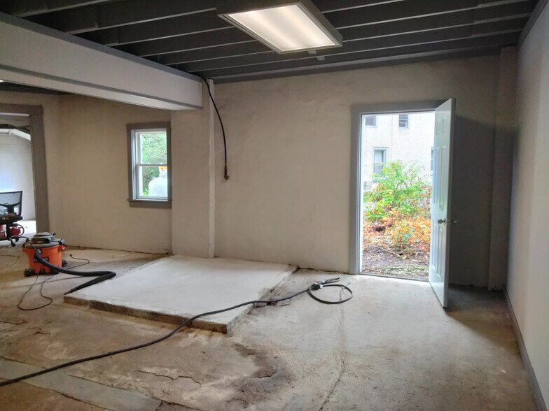 More Photos Of 165 W Main St, Pottstown Industrial For Sale