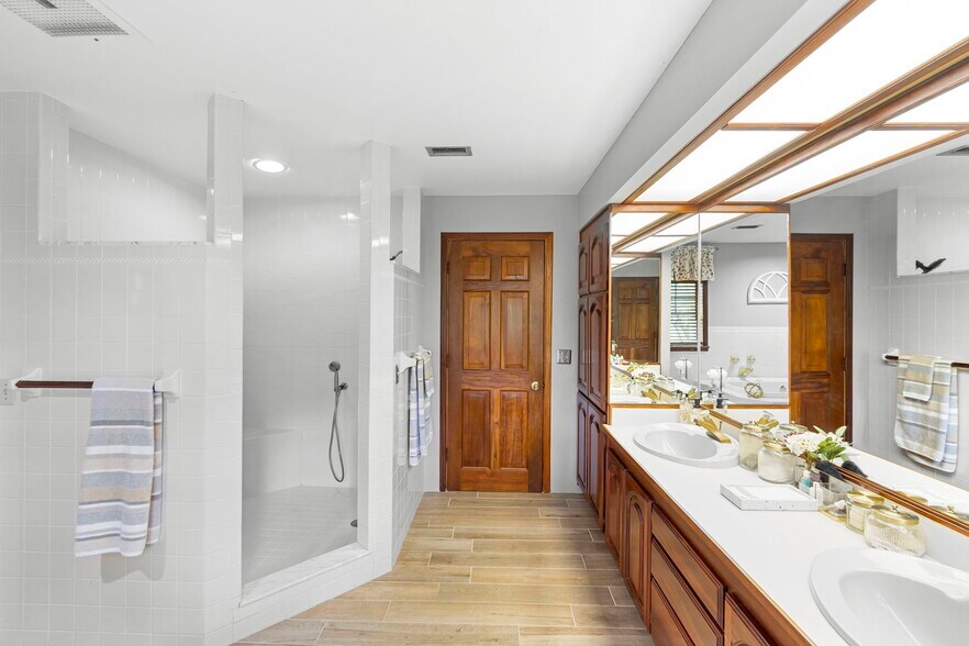 More Photos Of 1056 Reynolds Rd, De Leon Springs Specialty For Sale