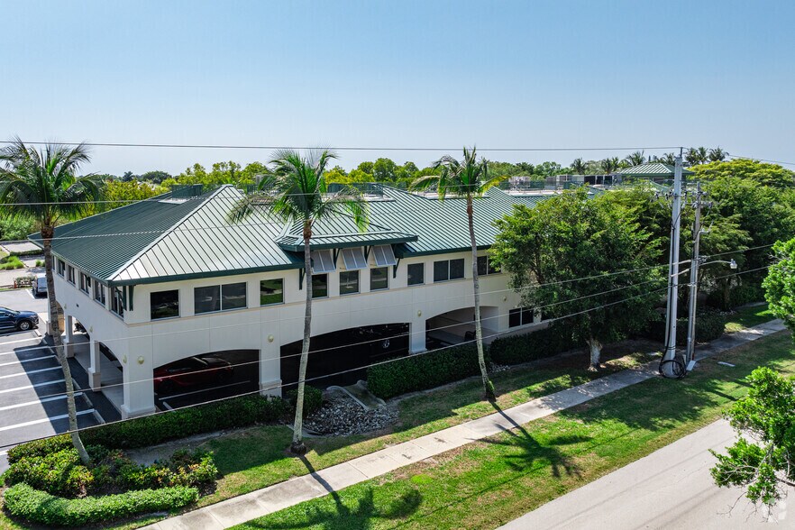 More Photos Of 2390 Tamiami Trl N, Naples Medical For Lease