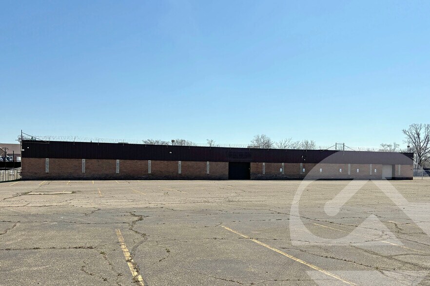 Primary Photo Of 5089 W Grand River Ave, Detroit Office For Lease