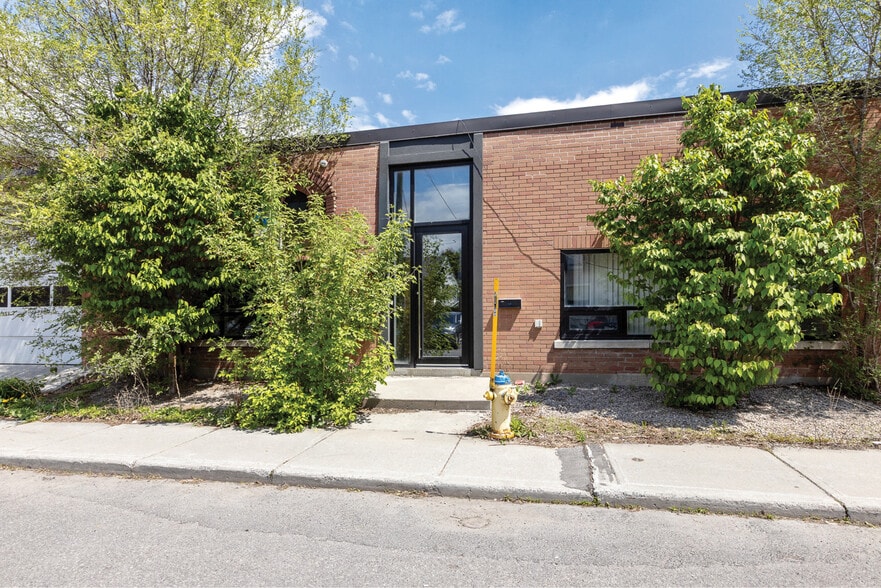 More Photos Of 255-257 Ste-anne Ave, Ottawa Warehouse For Sale