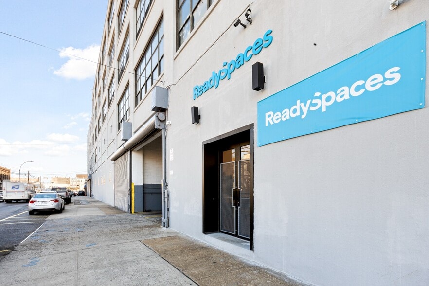 More Photos Of 59-00 Decatur St, Ridgewood Warehouse For Lease
