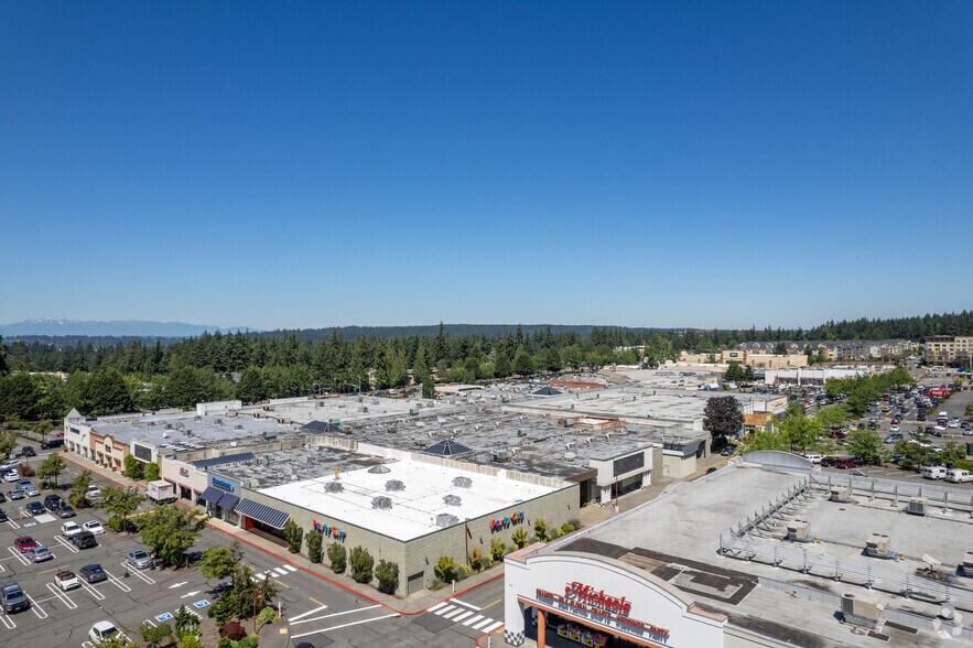 More Photos Of 15600 NE 8th St, Bellevue General Retail For Sale