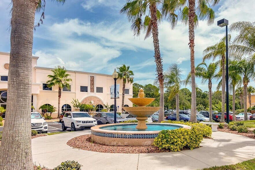 More Photos Of 7341 Office Park Pl, Melbourne Office Residential For Lease