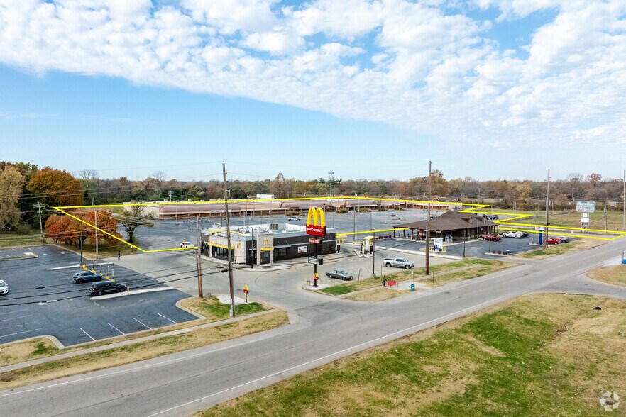 More Photos Of 1002-1100 Camp Jackson Rd, Cahokia General Retail For Sale