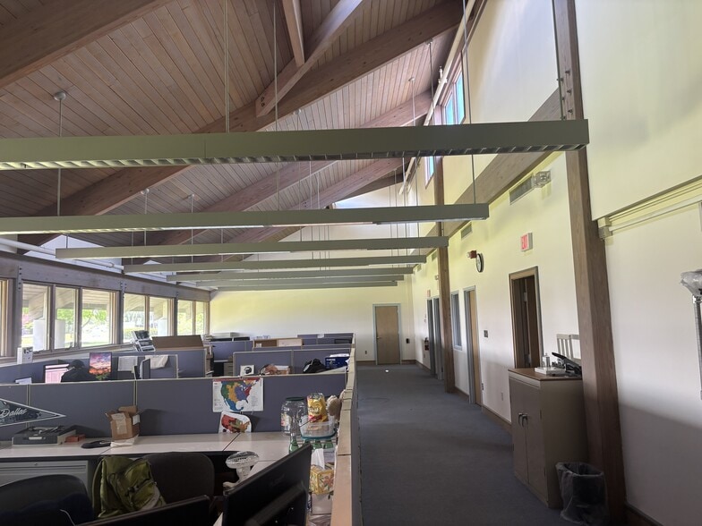 More Photos Of 472 California Rd, Quakertown Manufacturing For Lease