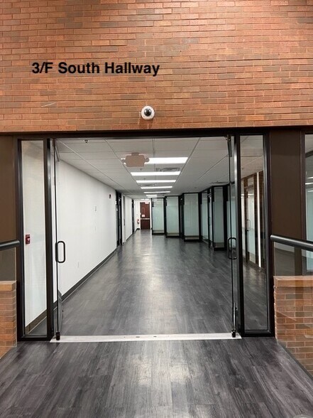 More Photos Of 460 bergen Blvd, Palisades Park Office For Lease