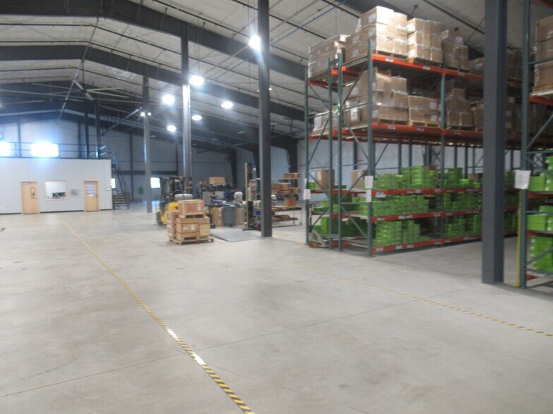 More Photos Of 1830 Scout Pl, Ferndale Warehouse For Sale