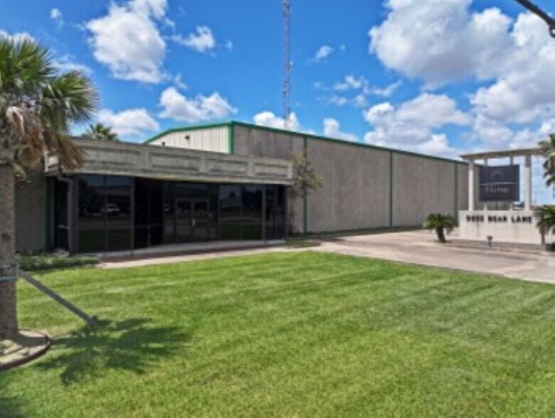 More Photos Of 5655 Bear Ln, Corpus Christi Industrial For Sale