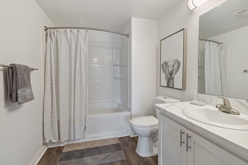 More Photos Of 5395 Napa St, San Diego Apartments For Lease