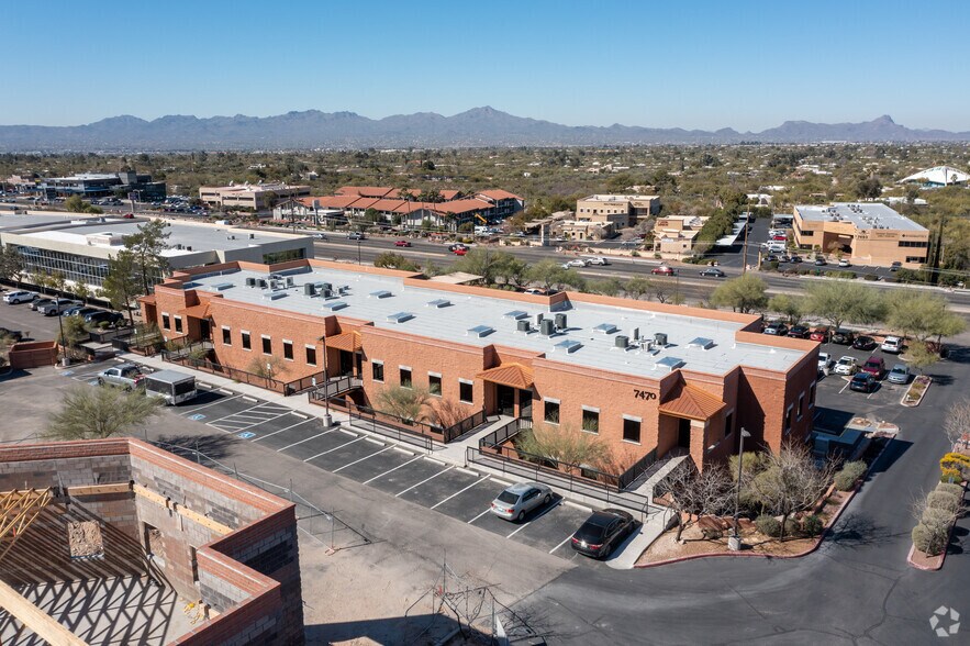 More Photos Of 7490 N Oracle Rd, Tucson Unknown For Lease