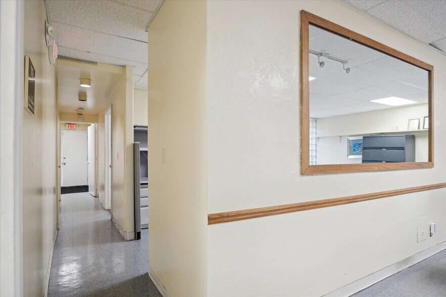 More Photos Of 22610 Rosewood St, Oak Park Office Residential For Sale