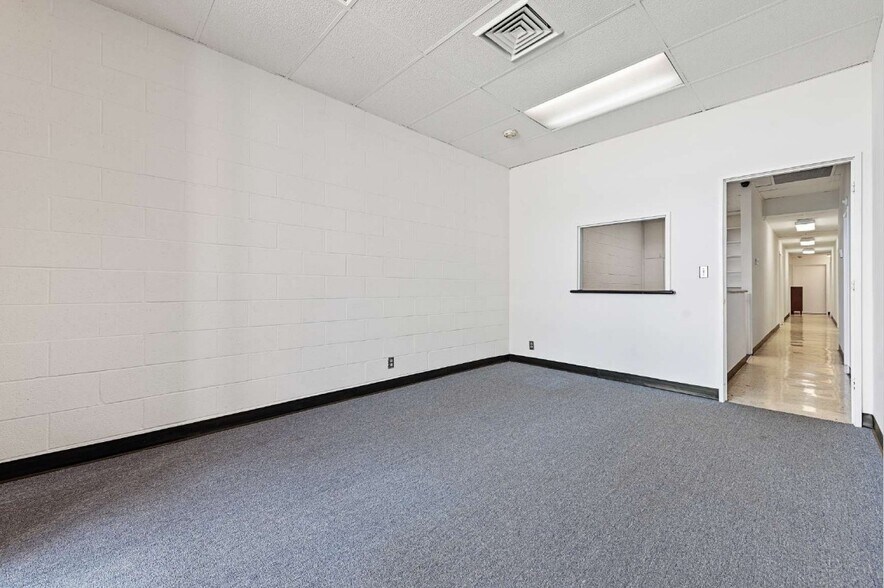 More Photos Of 316 E 2nd St, Los Angeles Storefront Retail Office For Lease