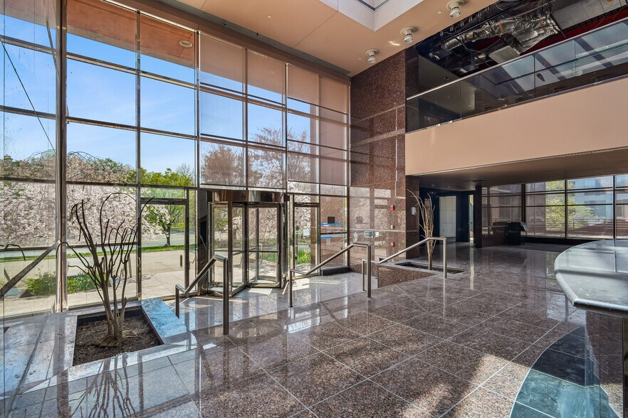 More Photos Of 1000 Sylvan Ave, Englewood Cliffs Office For Sale