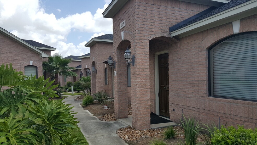 More Photos Of 1800 Snake River Rd, Katy Loft Creative Space For Sale