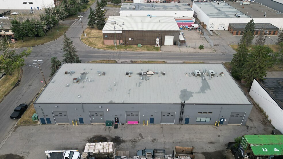 More Photos Of 4116 64 Av SE, Calgary Industrial For Sale