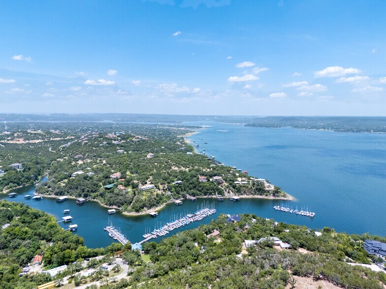 More Photos Of 4229 FM 620, Austin Showroom For Sale