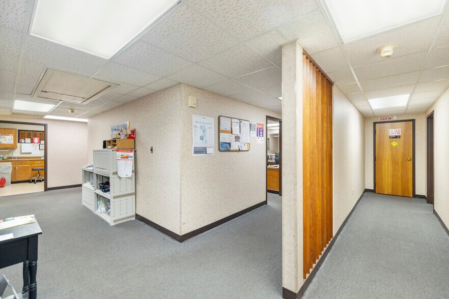 More Photos Of 1612 W Plaza Dr, Tallahassee Medical For Sale