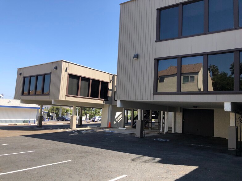 More Photos Of 900 N Cuyamaca St, El Cajon Office For Lease