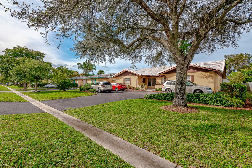 More Photos Of 3960 NW 110th Ave, Coral Springs Multifamily For Sale