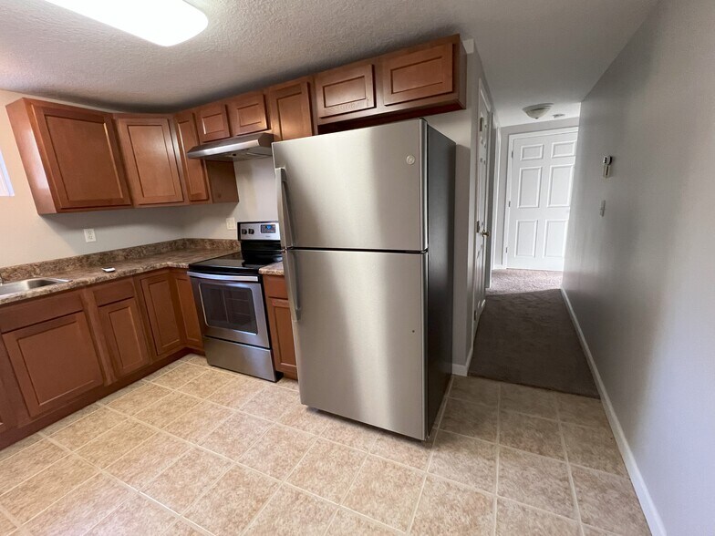 More Photos Of 2271 S Cost a Plenty Rd, Warsaw Apartments For Sale