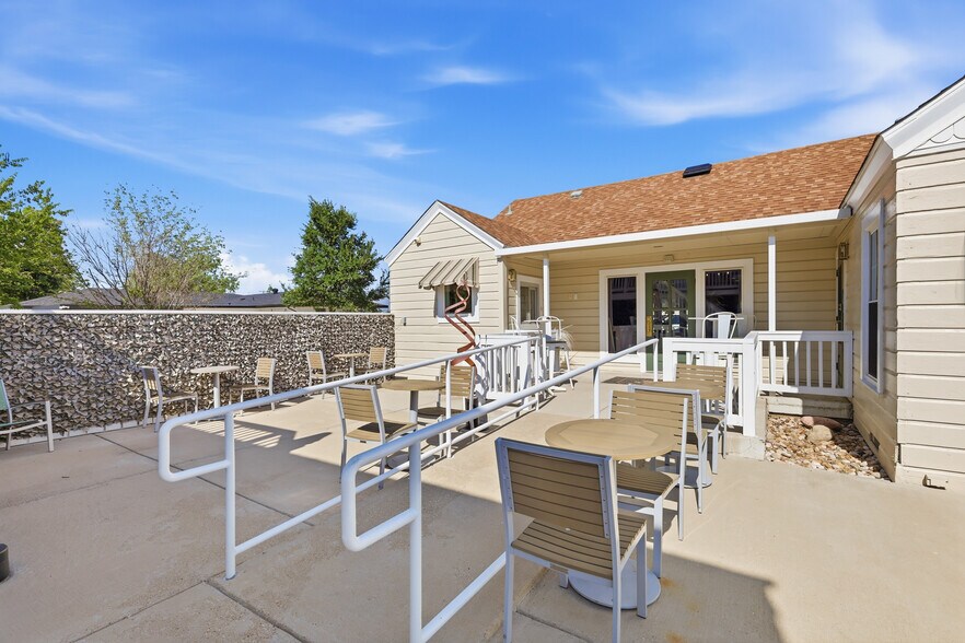 More Photos Of 3501 Denton Hwy, Haltom City Office For Lease
