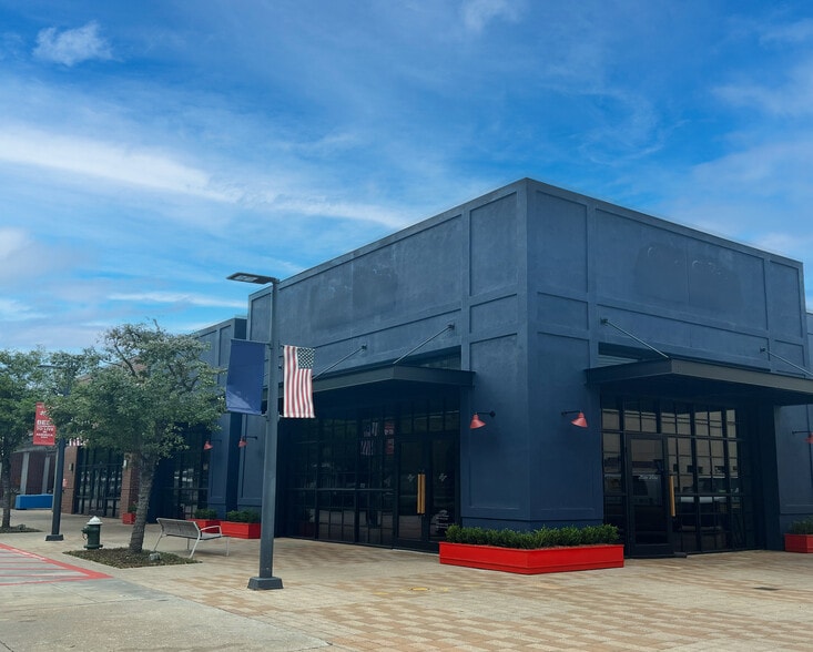 Primary Photo Of 1900 Hughes Landing Blvd, The Woodlands Restaurant For Lease