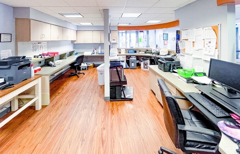 More Photos Of 4901 S Pennsylvania Ave, Oklahoma City Medical For Lease