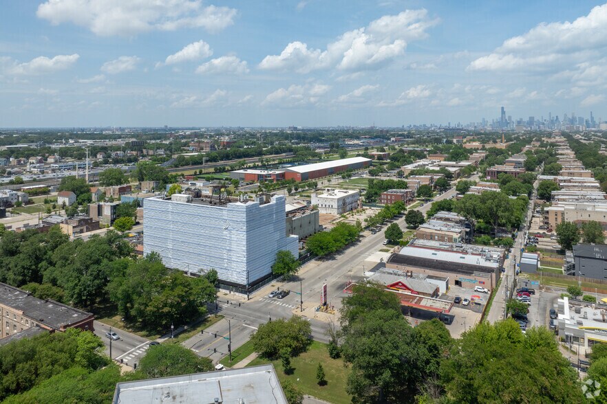 More Photos Of 40 E Garfield Blvd, Chicago Flex For Sale