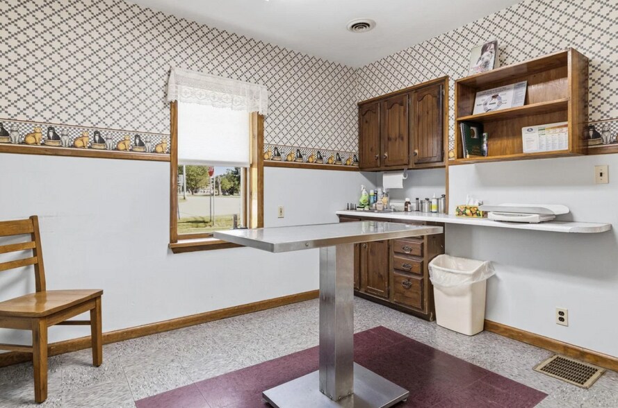 More Photos Of 5962 New York 812, Ogdensburg Medical For Sale