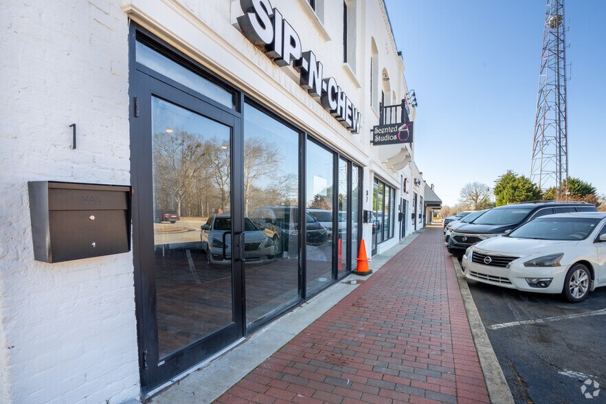 More Photos Of 1 W Main St, Buford Storefront For Lease