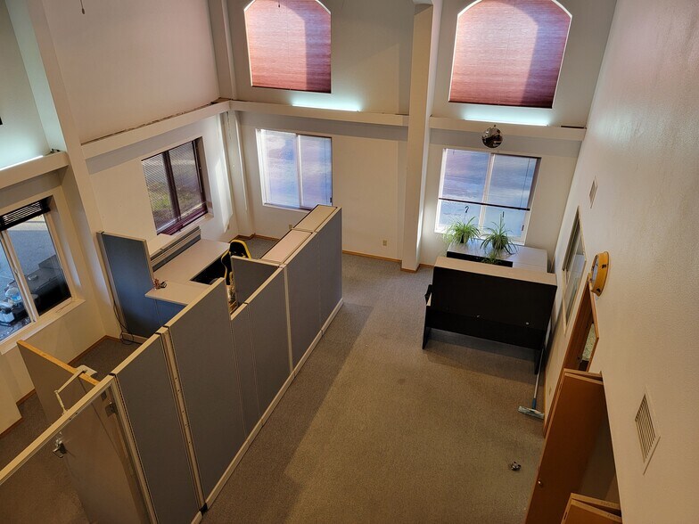 More Photos Of 16371 E State Route 3, Allyn Distribution For Lease