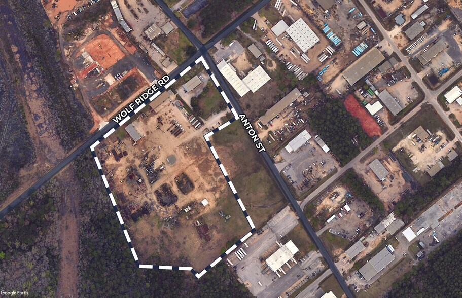 More Photos Of 3221 Anton St, Mobile Contractor Storage Yard For Sale