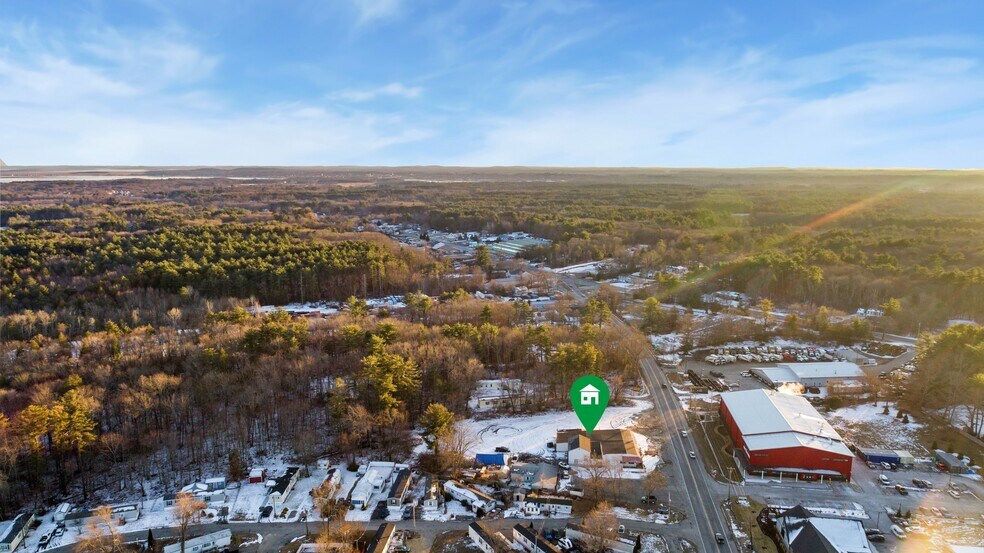 More Photos Of 188 Lafayette Rd, Salisbury Restaurant For Sale