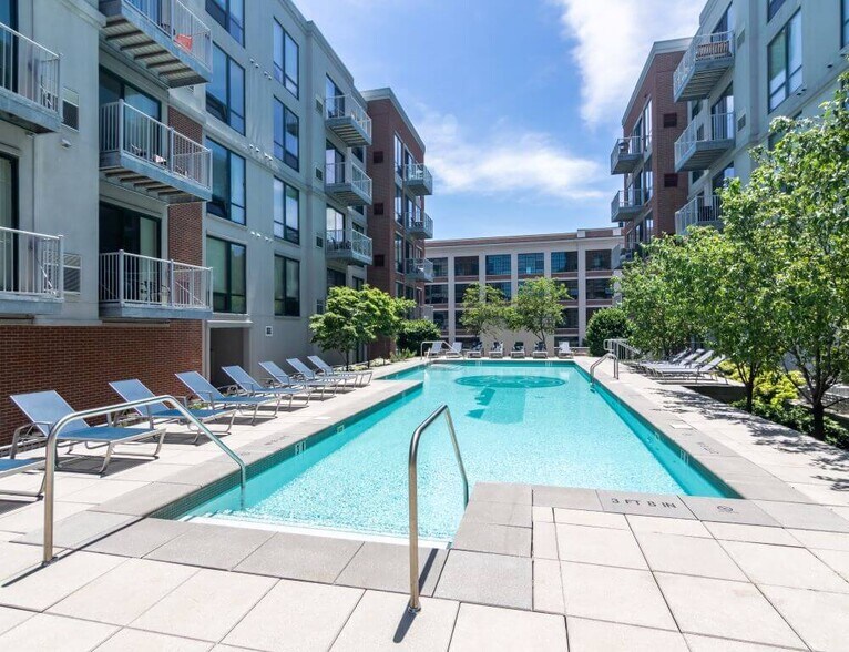 More Photos Of 121 Towne St, Stamford Apartments For Lease