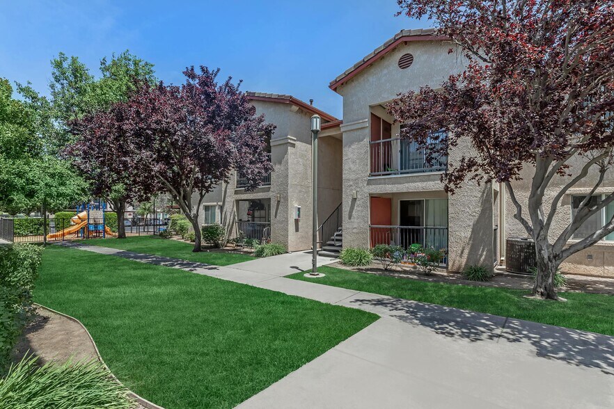 More Photos Of 338 Sherwood Way, Madera Apartments For Sale