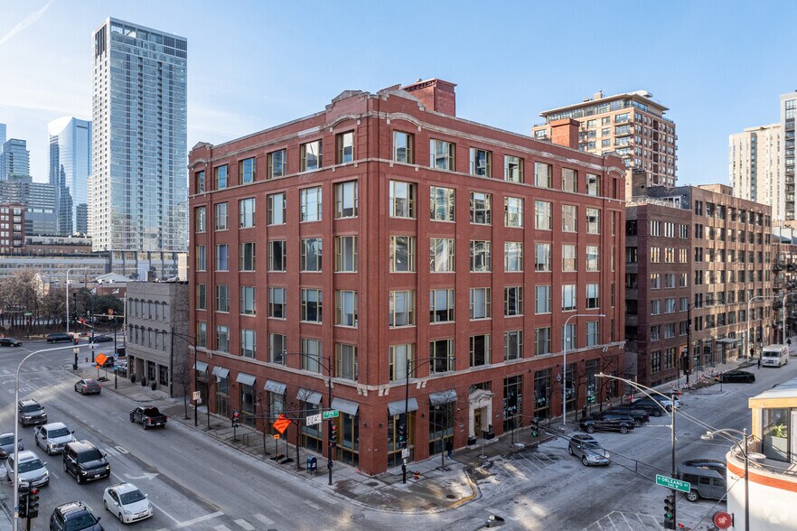 More Photos Of 343 W Erie St, Chicago Office For Lease
