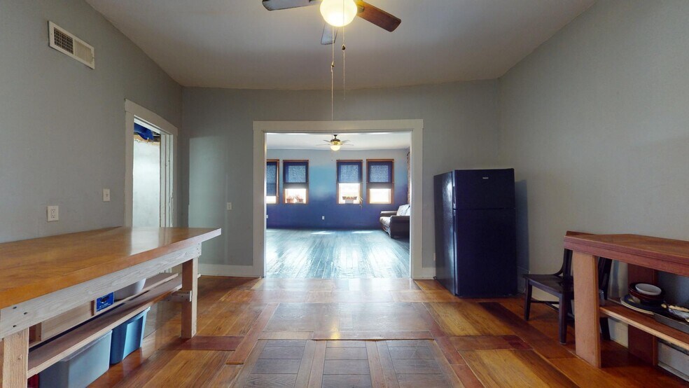 More Photos Of 6911-6917 S Broadway, Saint Louis Storefront Retail Residential For Sale