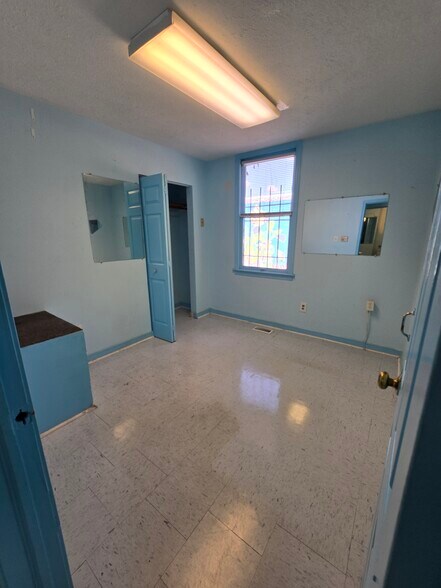 More Photos Of 3026 Meadowbridge Rd, Richmond Freestanding For Lease