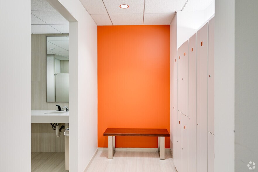 More Photos Of 3010 Highland Pky, Downers Grove Office For Lease