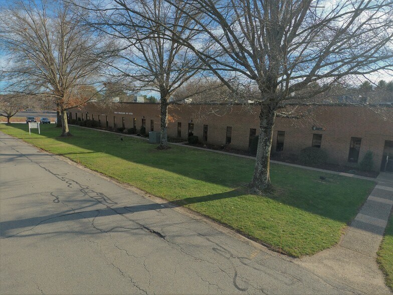 More Photos Of 10-16 Craig Rd, Acton Light Manufacturing For Lease