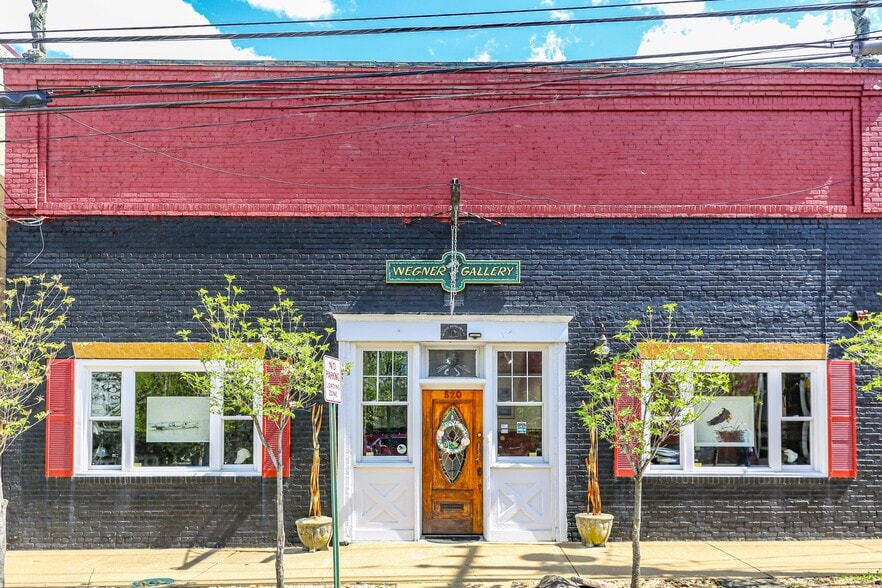 More Photos Of 520 Wolfe St, Fredericksburg Storefront For Sale