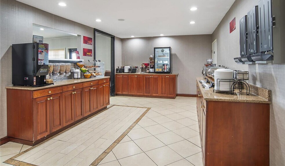More Photos Of 5041 Academy Ln, Bessemer Hotel For Sale